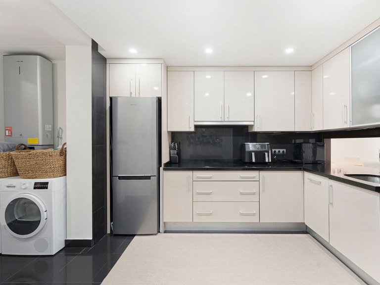 Apartment for Sale in Estepona, Malaga 10