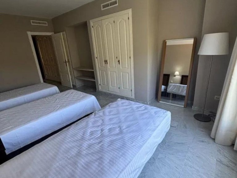 Apartment for Sale in Marbella, Malaga 12