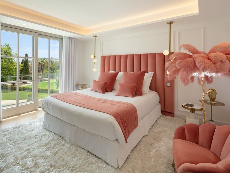 Villa for Sale in Nueva Andalucía, Malaga 24