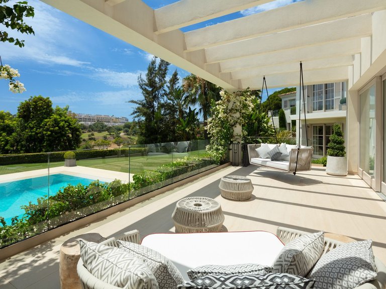 Villa for Sale in Nueva Andalucía, Malaga 30