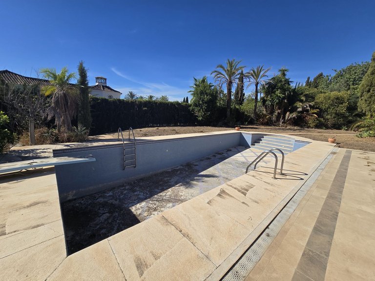 Villa for Sale in Costa del Sol, Marbella, Malaga 2