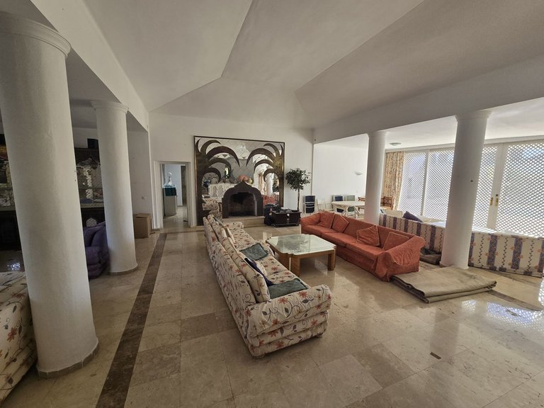 Villa for Sale in Costa del Sol, Marbella, Malaga 38