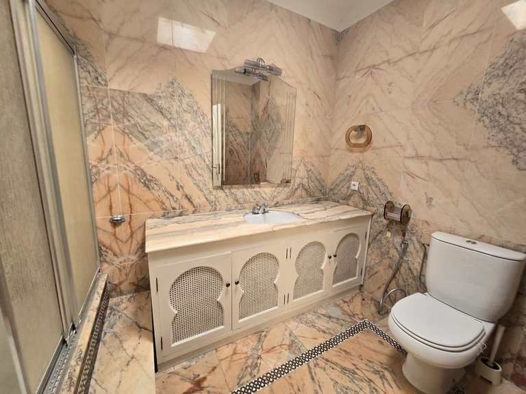 Villa for Sale in Costa del Sol, Marbella, Malaga 48