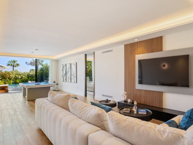 Villa for Sale in Marbella, Malaga 14