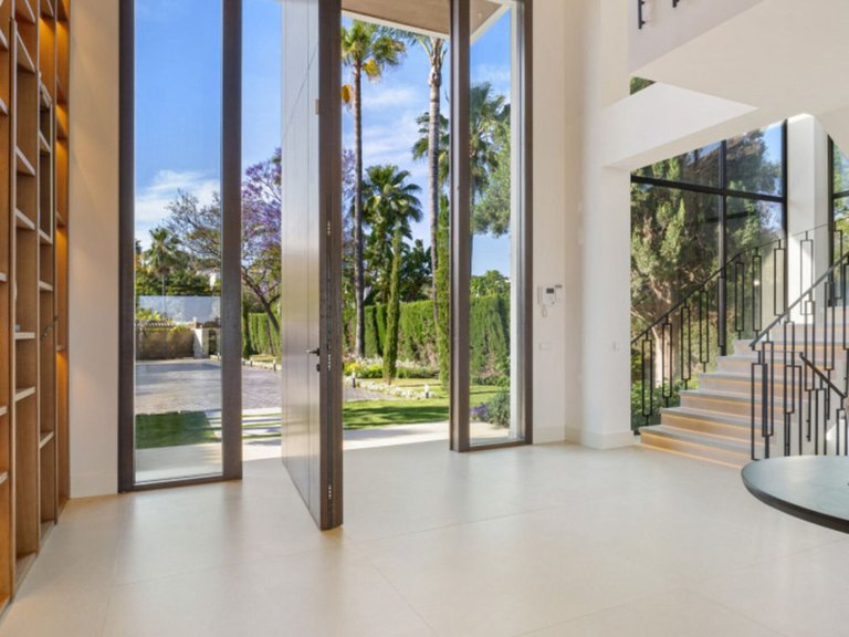 Villa for Sale in Marbella, Malaga 27