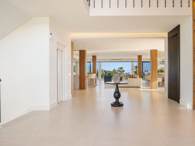 Villa for Sale in Marbella, Malaga 28