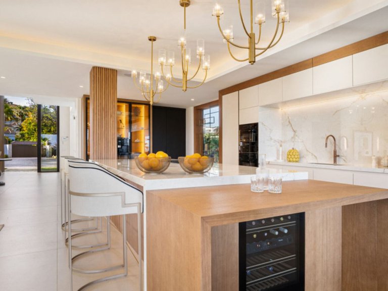 Villa for Sale in Marbella, Malaga 38