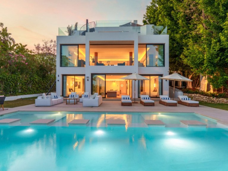 Villa for Sale in Marbella, Malaga 6