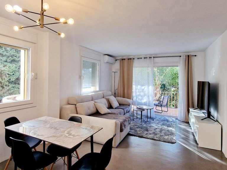 Apartment for Sale in Nueva Andalucía, Malaga 4