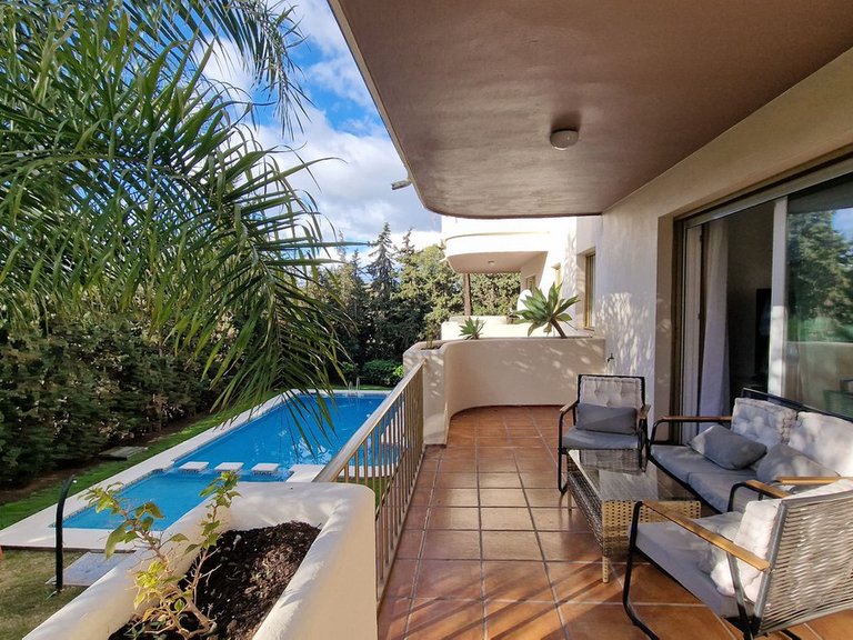 Apartment for Sale in Nueva Andalucía, Malaga 5