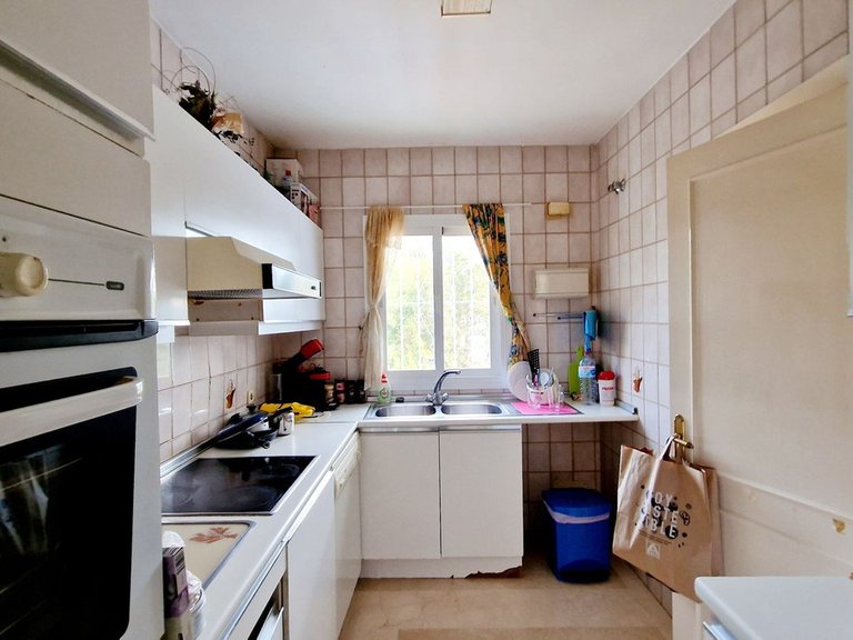 Apartment for Sale in Estepona, Malaga 8