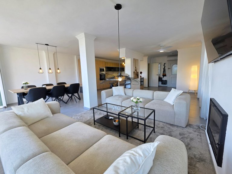 Apartment for Sale in Nueva Andalucía, Malaga 24