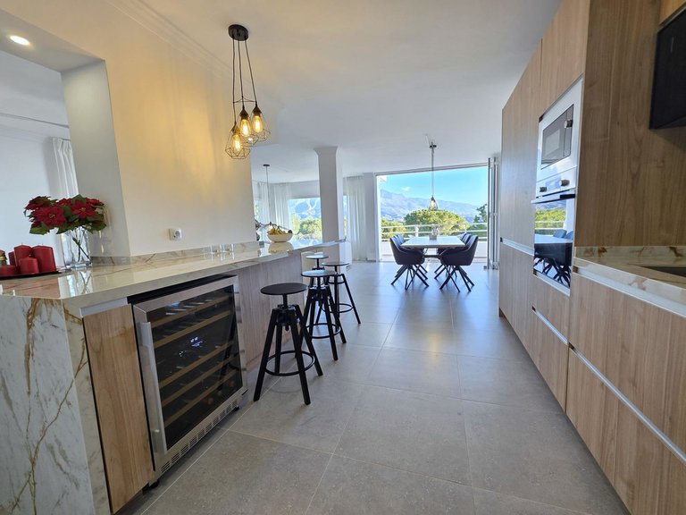 Apartment for Sale in Nueva Andalucía, Malaga 4