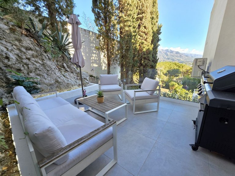 Apartment for Sale in Nueva Andalucía, Malaga 9