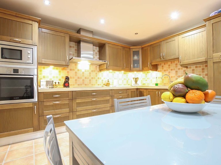 Apartment for Sale in Nueva Andalucía, Malaga 5