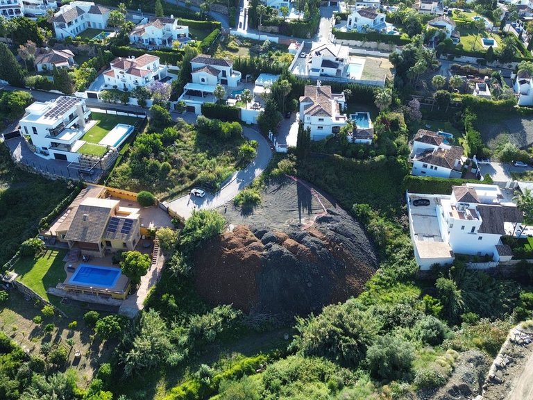 Plot for Sale in Benahavís, Malaga 1