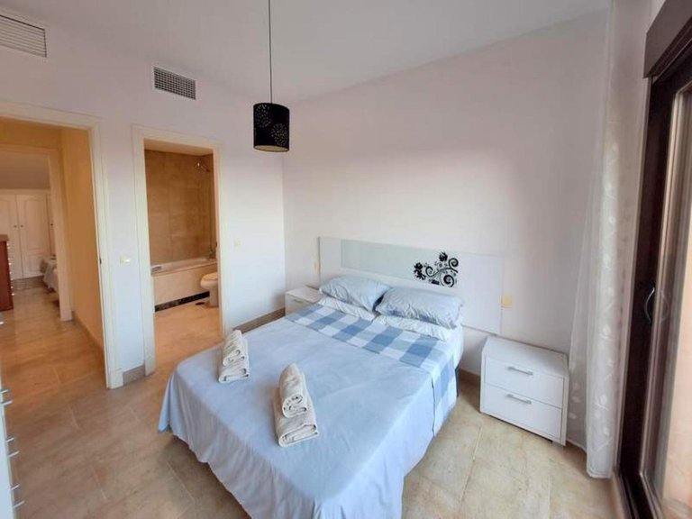 Penthouse for Sale in La Duquesa, Malaga 12