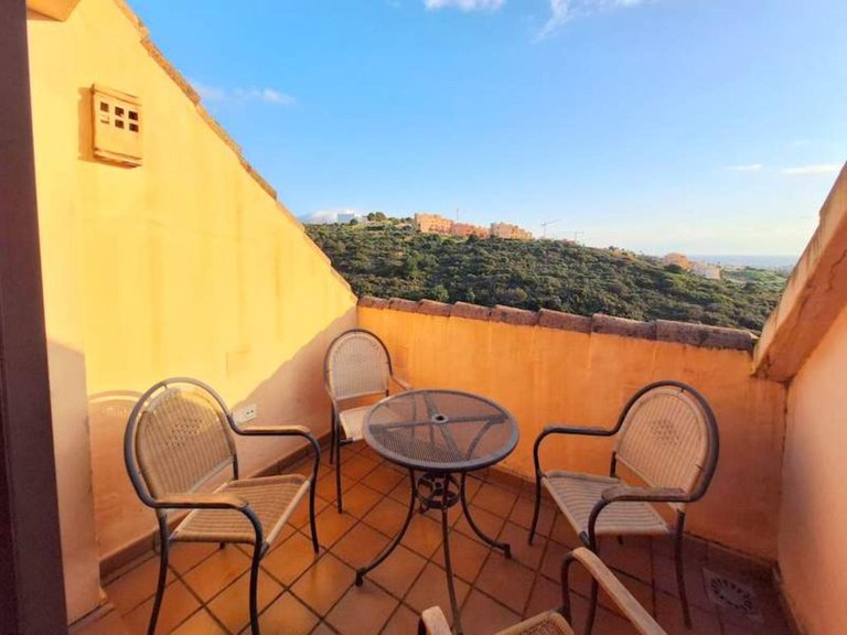 Penthouse for Sale in La Duquesa, Malaga 17