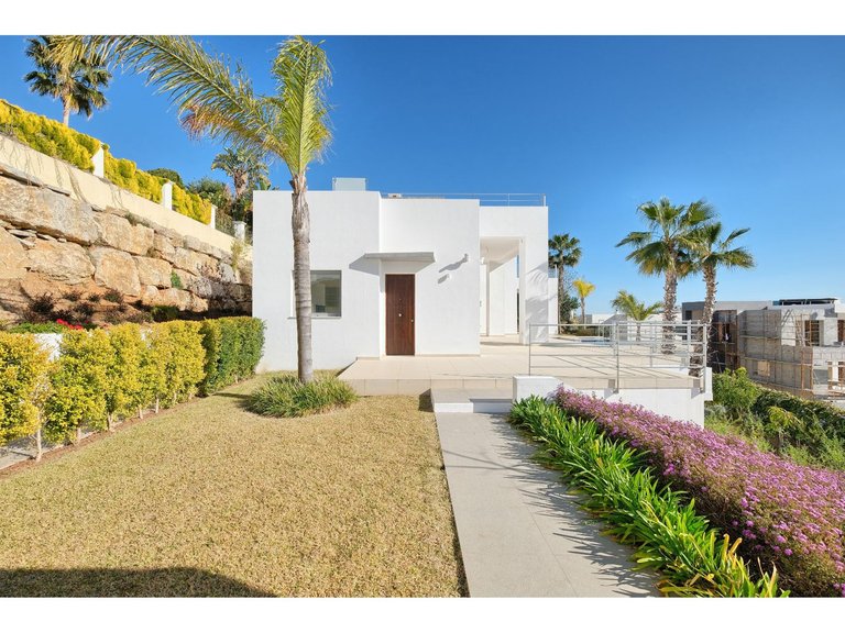 Villa for Sale in Benahavís, Malaga 32