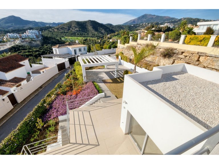 Villa for Sale in Benahavís, Malaga 34