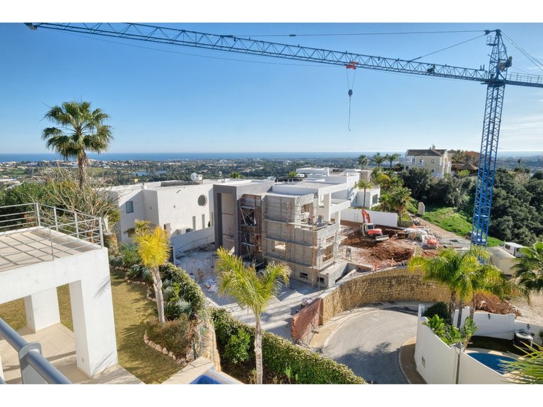 Villa for Sale in Benahavís, Malaga 37
