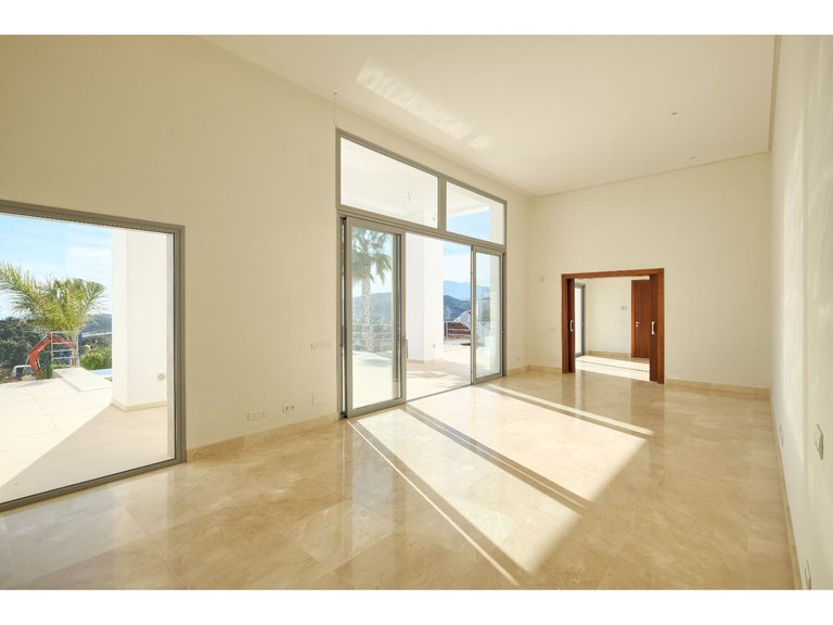 Villa for Sale in Benahavís, Malaga 4