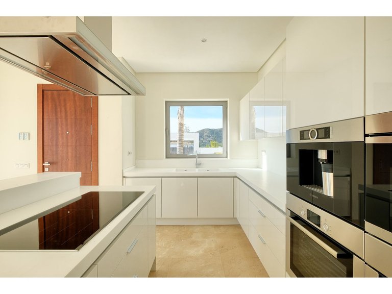 Villa for Sale in Benahavís, Malaga 5