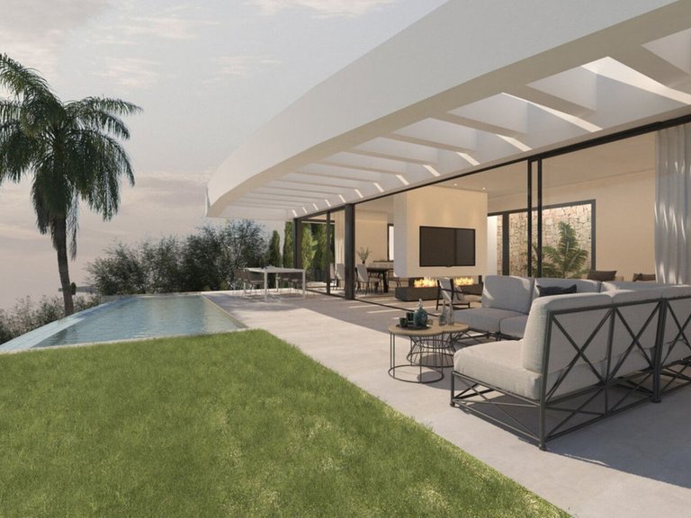 Villa for Sale in Costa del Sol Mijas Costa, Malaga 2