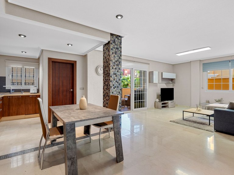 Apartment for Sale in Costa Blanca Cabo Roig, Alicante 11