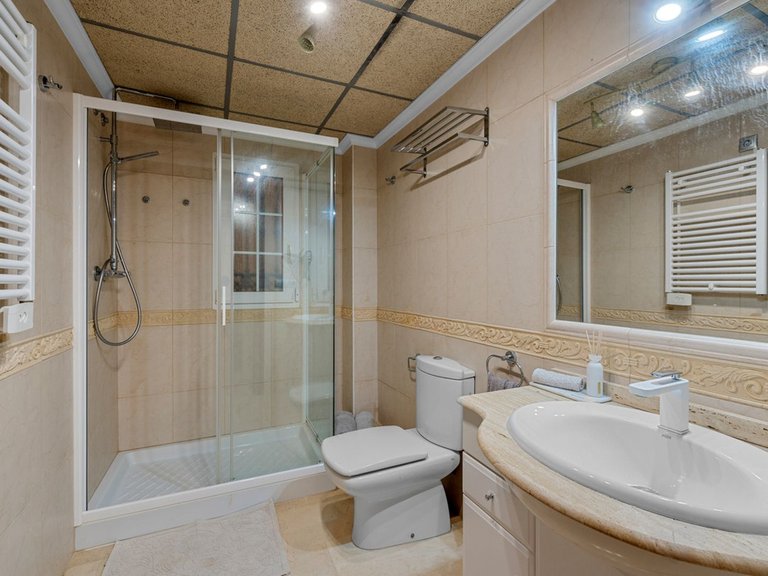 Apartment for Sale in Costa Blanca Cabo Roig, Alicante 22