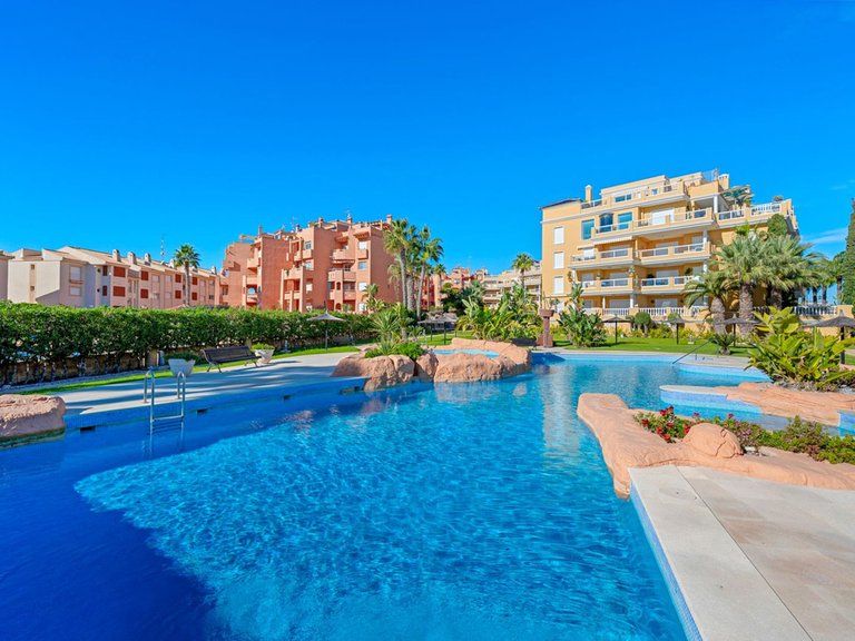 Apartment for Sale in Costa Blanca Cabo Roig, Alicante 27