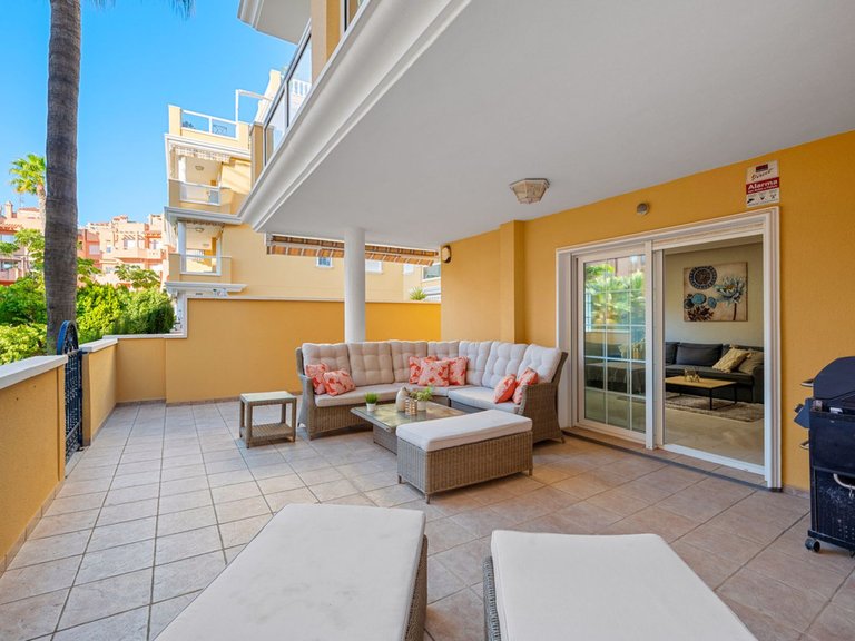 Apartment for Sale in Costa Blanca Cabo Roig, Alicante 6