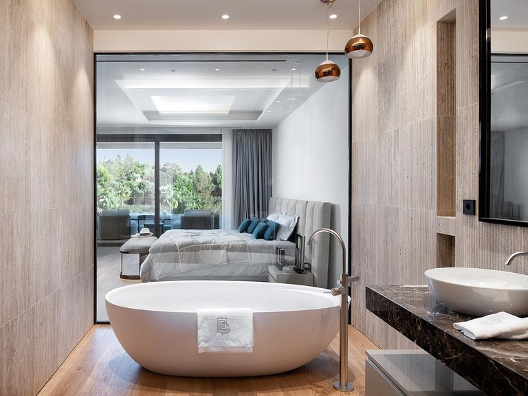 Villa for Sale in Marbella, Malaga 7