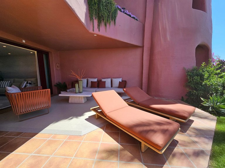 Apartment for Sale in New Golden Mile, Malaga 21