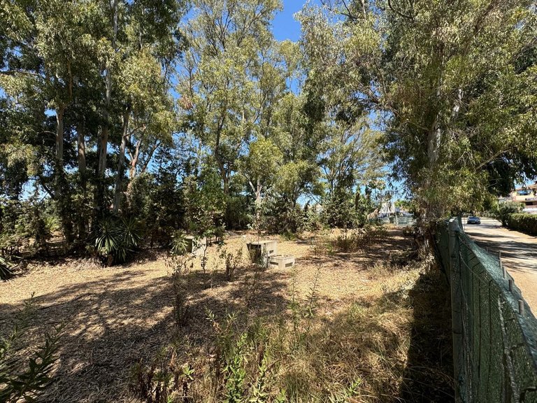Plot for Sale in El Paraiso, Malaga 4
