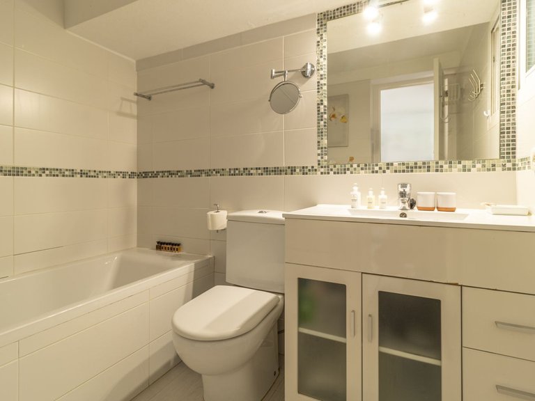 Apartment for Sale in Costa del Sol, Estepona, Malaga 11