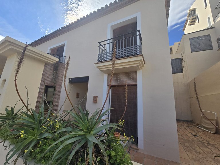 Town House for Sale in Costa del Sol, Benahavís, Malaga 3