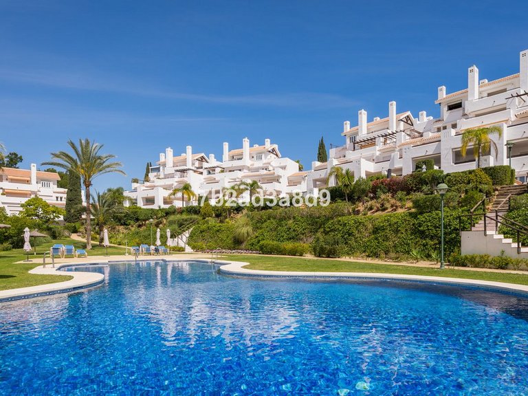 Apartment for Sale in Los Monteros, Malaga 19