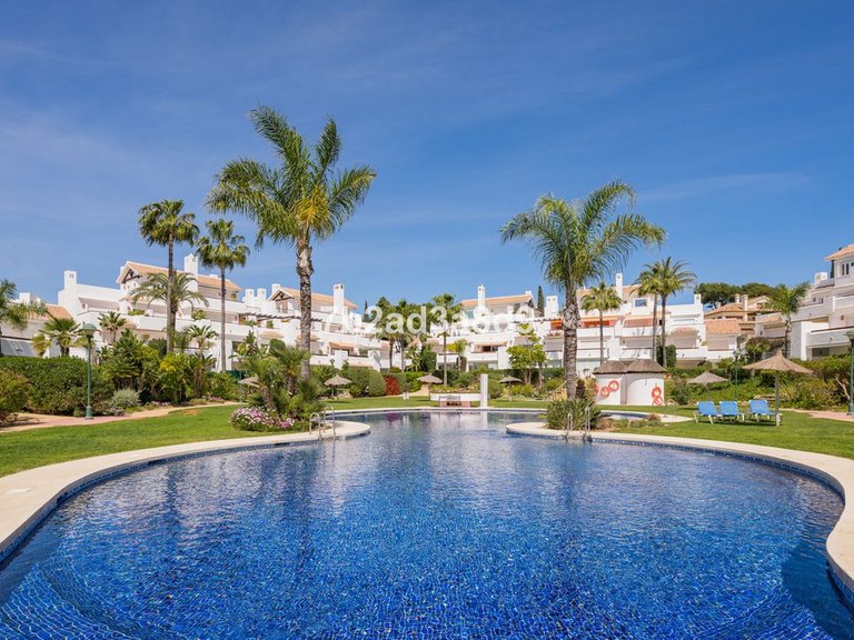 Apartment for Sale in Los Monteros, Malaga 22