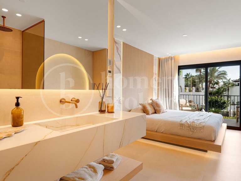 Villa for Sale in Costa del Sol Puerto Banús, Malaga 3