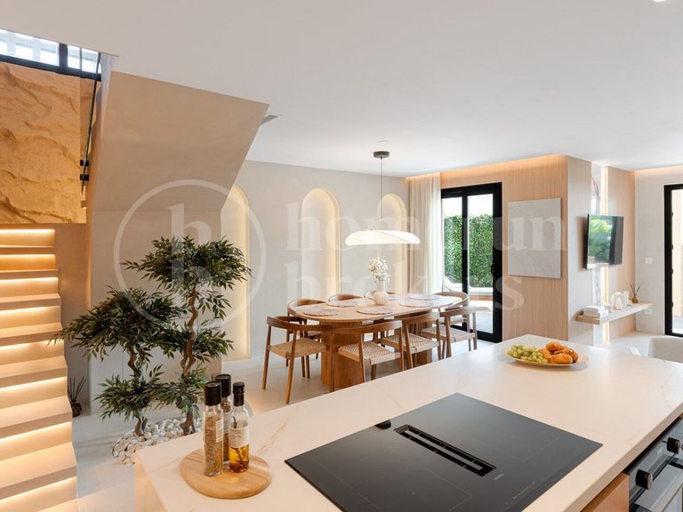 Villa for Sale in Costa del Sol Puerto Banús, Malaga 6