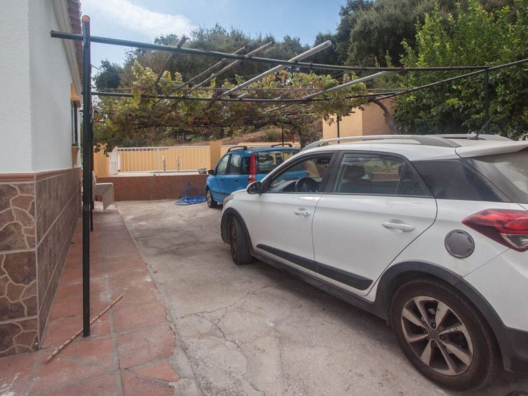 Villa for Sale in Estepona, Malaga 16