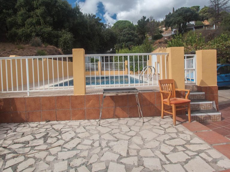 Villa for Sale in Estepona, Malaga 25