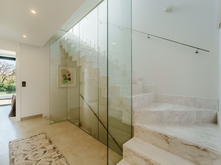 Villa for Sale in Puerto Banús, Malaga 13