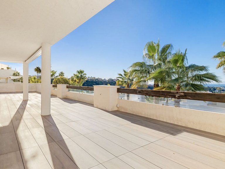 Apartment for Sale in Benahavís, Malaga 2