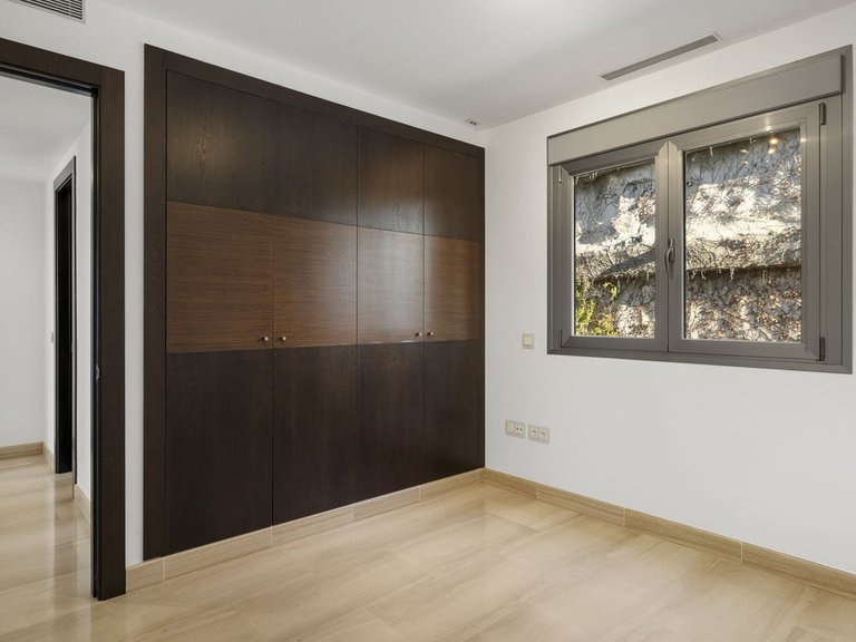 Apartment for Sale in Benahavís, Malaga 27