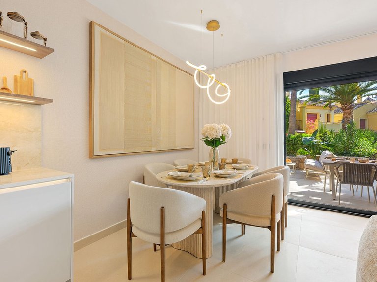 Town House for Sale in The Golden Mile, Malaga 10