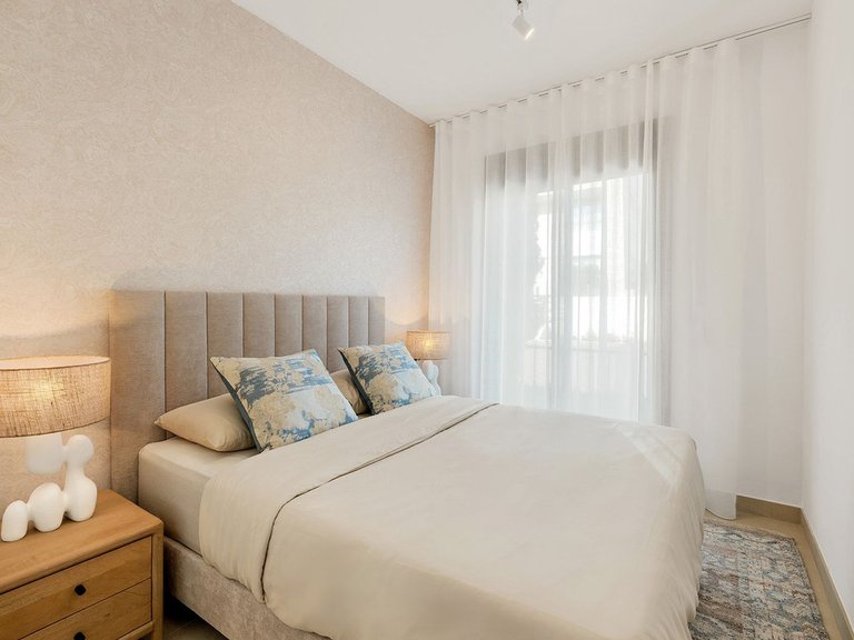 Town House for Sale in The Golden Mile, Malaga 20
