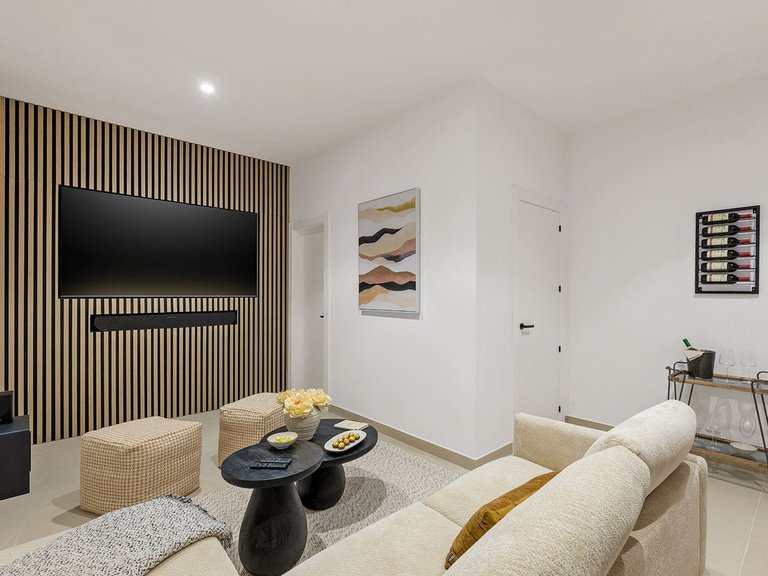 Town House for Sale in The Golden Mile, Malaga 24