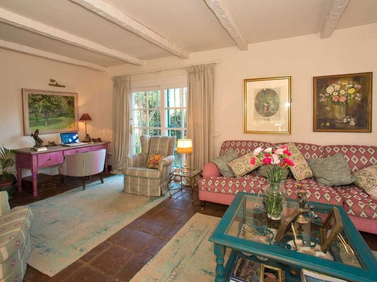 Country House for Sale in Estepona, Malaga 11